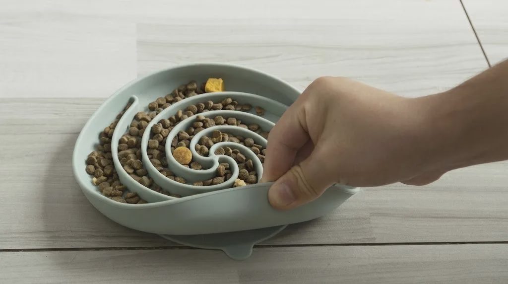 non slip dog bowl silicone base close up
